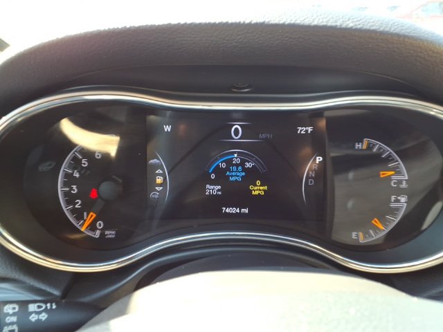 Used 2020 Jeep Grand Cherokee Limited AWD/4WD image 17