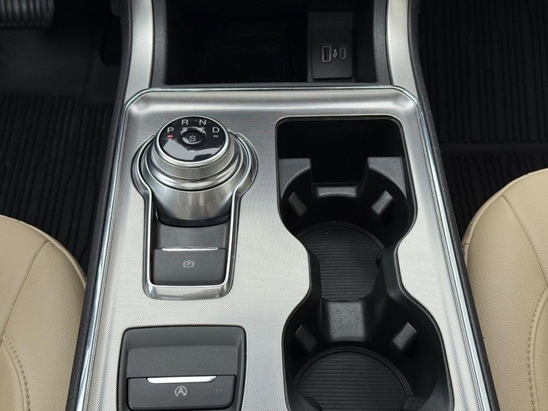 Certified 2022 Ford Edge SEL w/ Convenience Package image 12