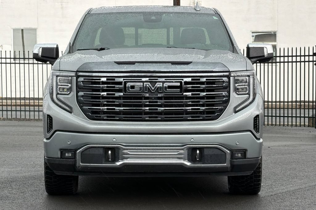 Used 2023 GMC Sierra 1500 Denali Ultimate AWD/4WD image 8