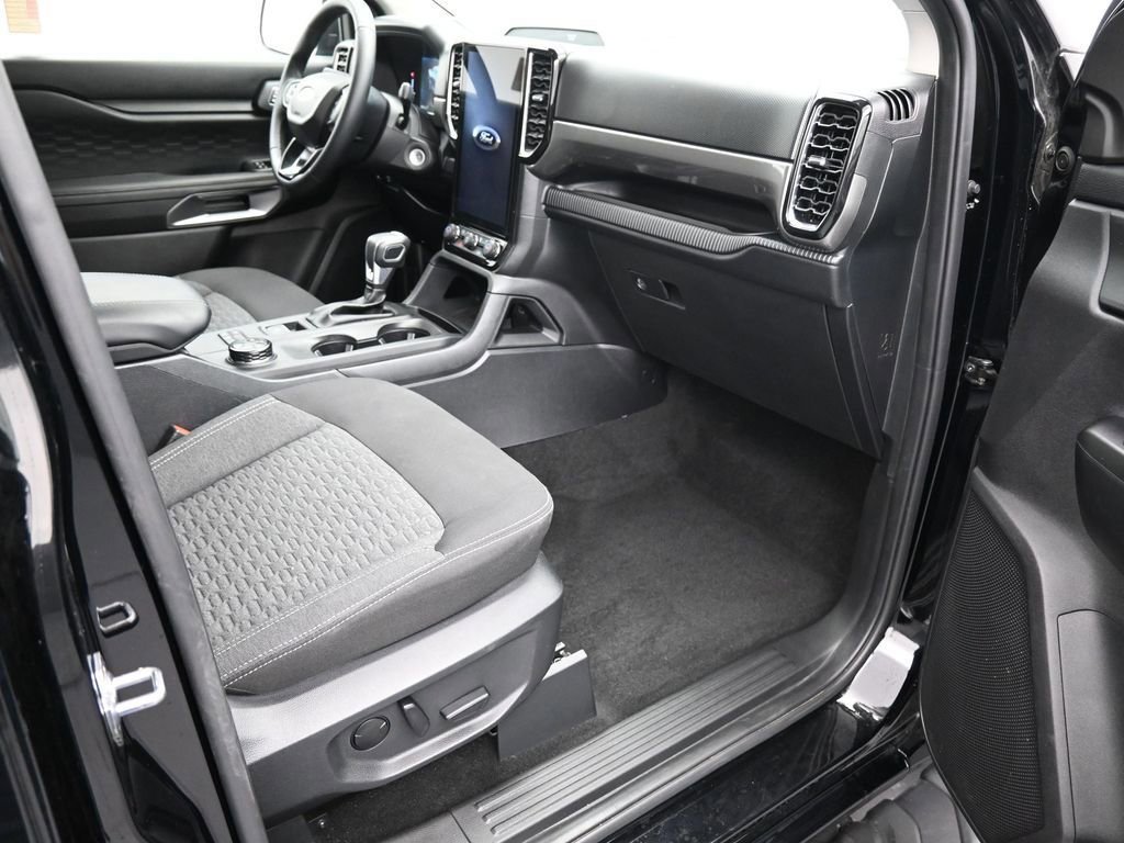 Certified 2025 Ford Ranger XLT w/ Equipment Group 301A High image 37