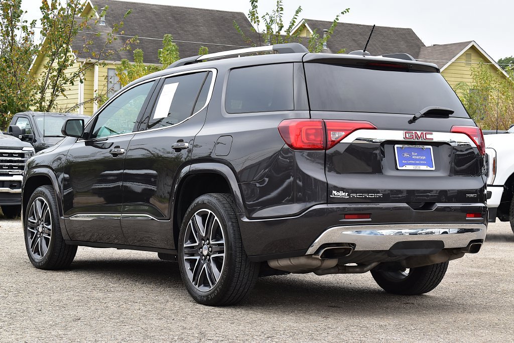 Used 2017 GMC Acadia Denali w/ Technology Package AWD/4WD image 11