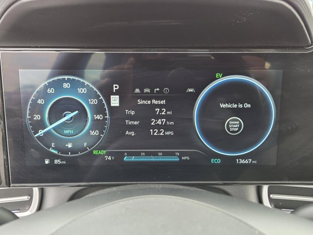 Used 2025 Hyundai Elantra Limited FWD image 25