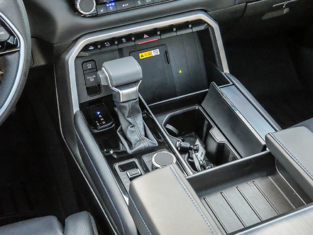 Used 2023 Toyota Tundra Platinum AWD/4WD image 31