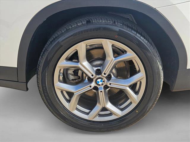 Used 2024 BMW X3 sDrive30i w/ Premium Package RWD image 25