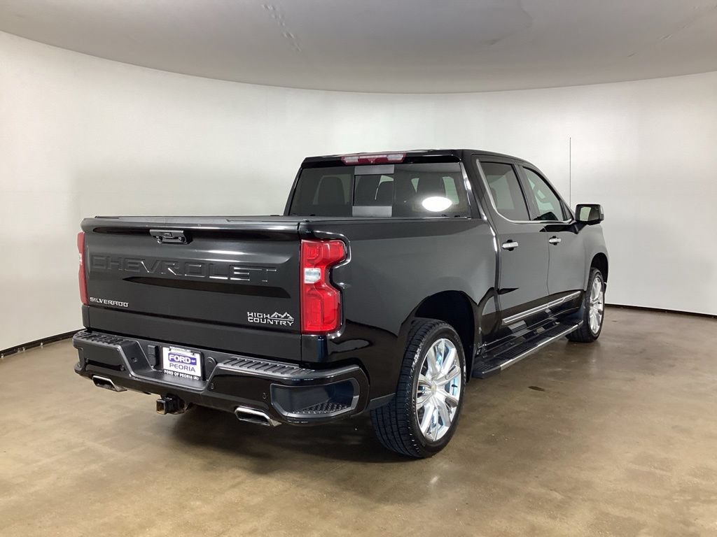 Used 2022 Chevrolet Silverado 1500 High Country w/ High Country Premium Package AWD/4WD image 5