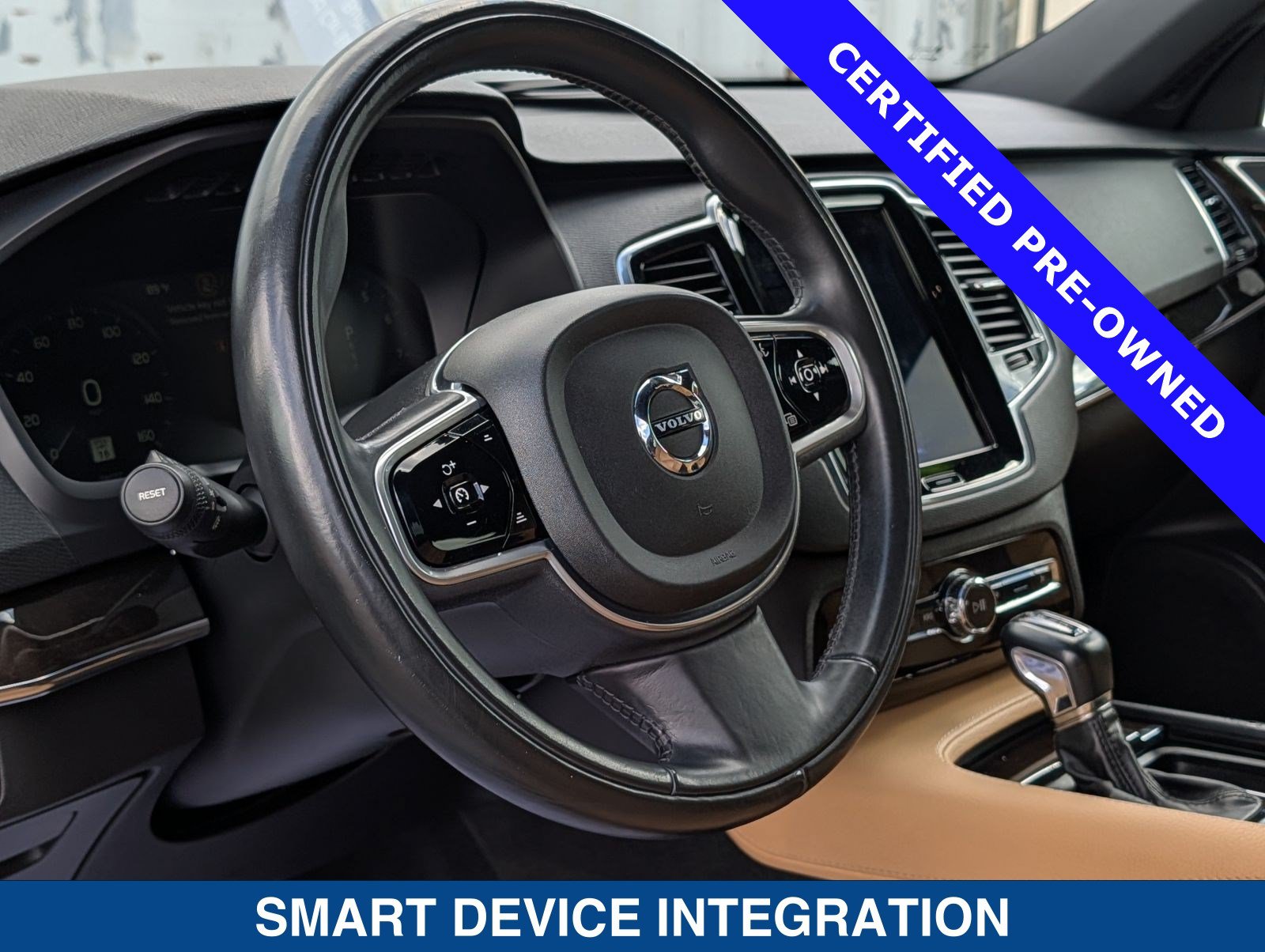 Used 2018 Volvo XC90 T5 Momentum w/ Convenience Package FWD image 24