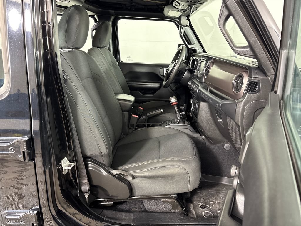 Used 2020 Jeep Wrangler Unlimited Sport AWD/4WD image 6