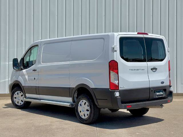 Certified 2025 Ford Transit 250 Low Roof w/ Exterior Upgrade Package RWD image 4