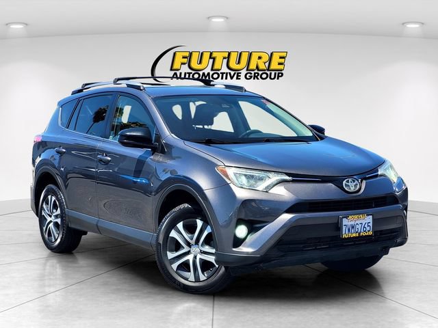 Used 2017 Toyota RAV4 LE w/ Carpet Mat Package AWD/4WD video 1