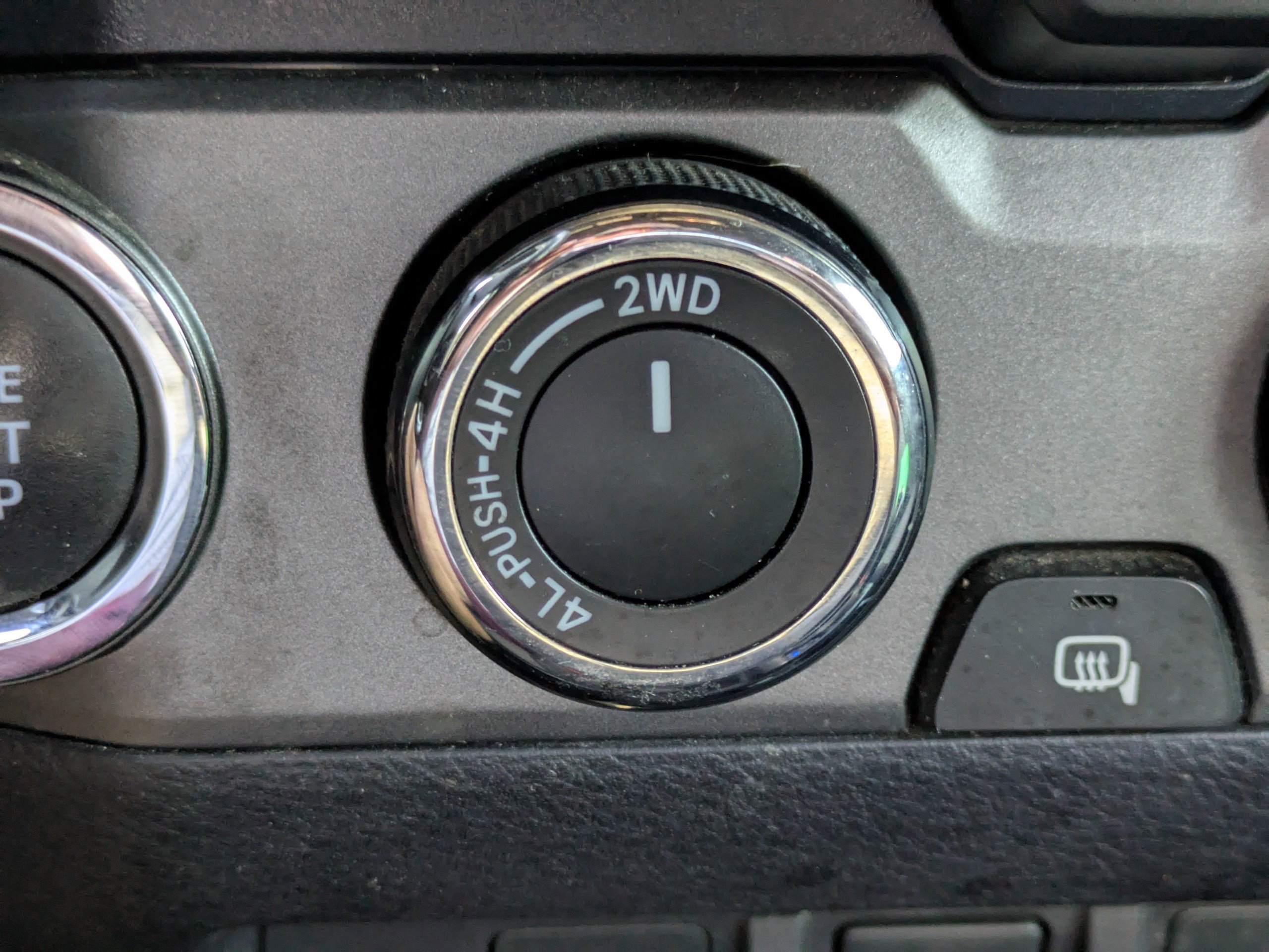 Used 2020 Toyota Tacoma TRD Sport image 28