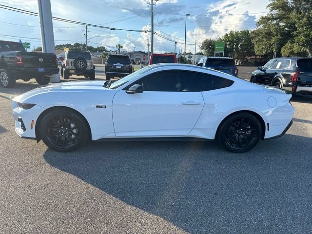 Certified 2025 Ford Mustang GT Premium RWD image 5