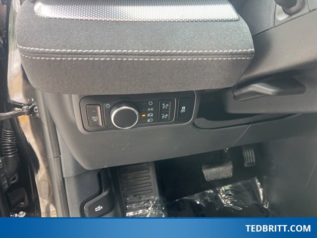 Certified 2025 Ford Mustang Mach-E GT image 41