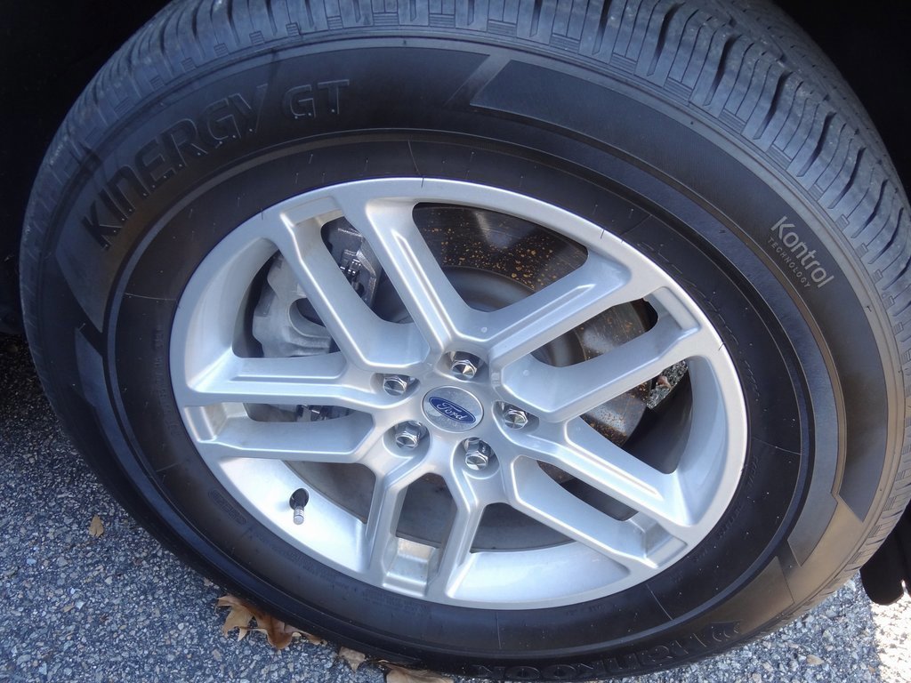 Certified 2025 Ford Explorer Active image 15