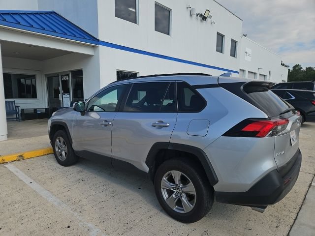 Used 2024 Toyota RAV4 XLE FWD image 11