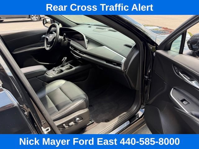 Used 2025 Cadillac XT4 Premium Luxury AWD/4WD image 25