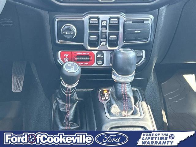 Used 2023 Jeep Gladiator Rubicon w/ LED Lighting Group image 16