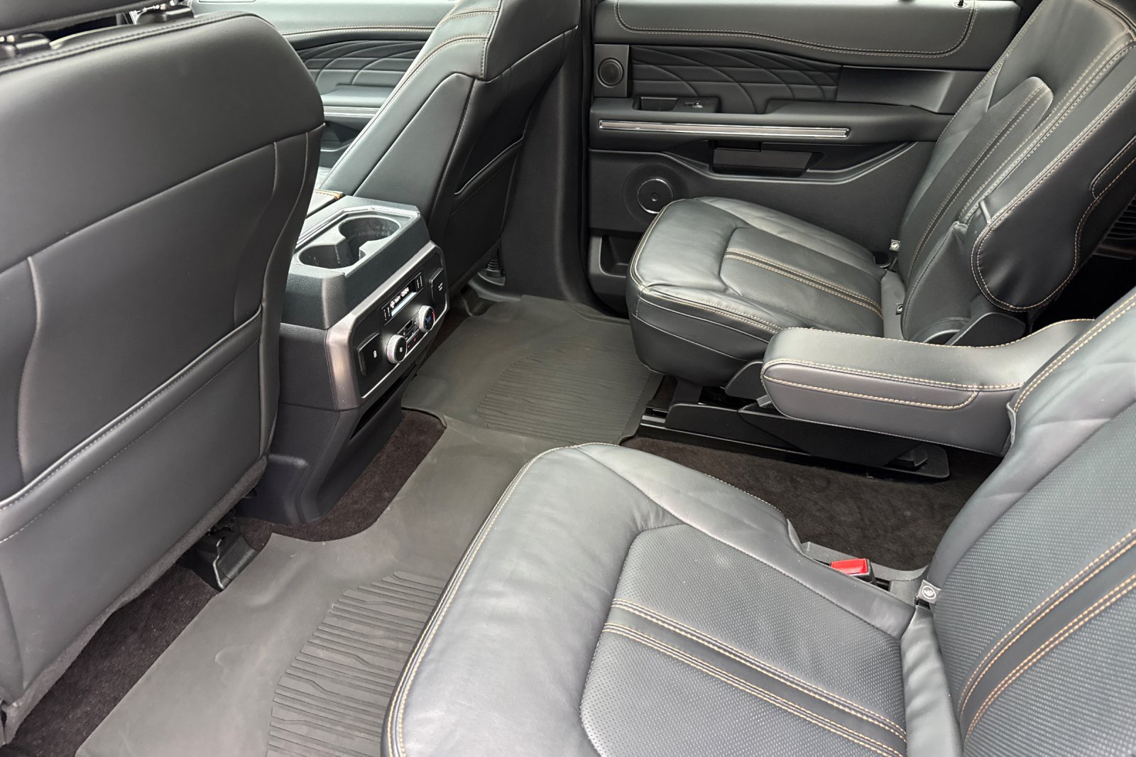 Certified 2022 Ford Expedition Max Platinum AWD/4WD image 12