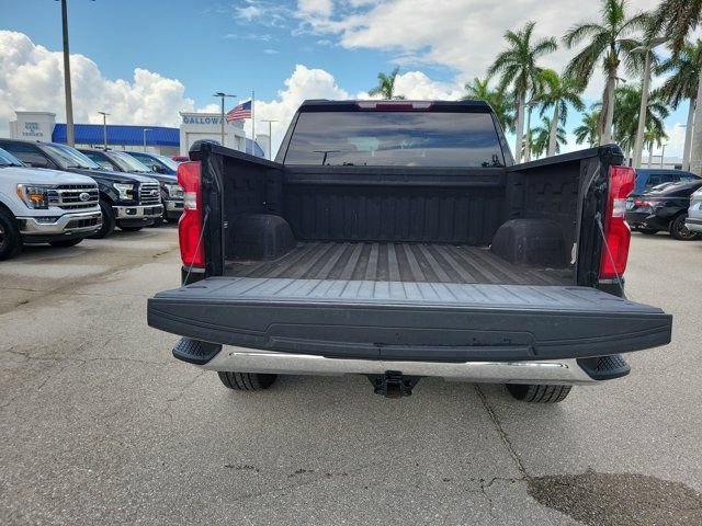 Used 2023 Chevrolet Silverado 1500 LTZ RWD image 9