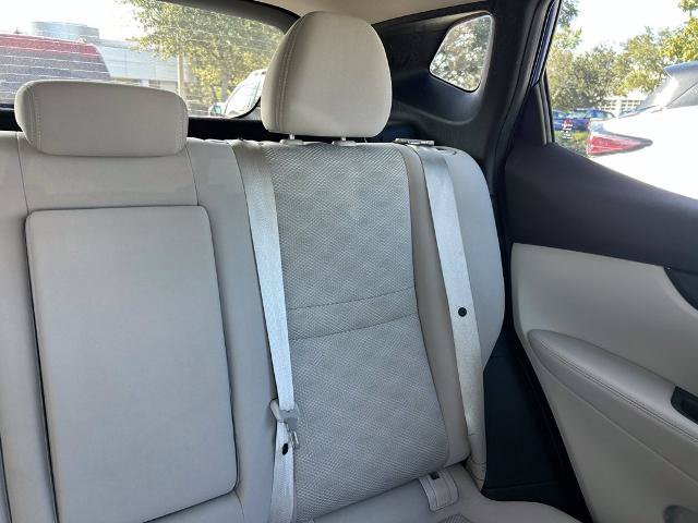 Used 2019 Nissan Rogue Sport SV FWD image 15