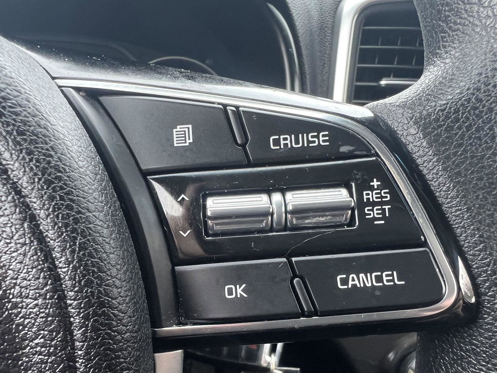 Used 2020 Kia Sportage LX image 11