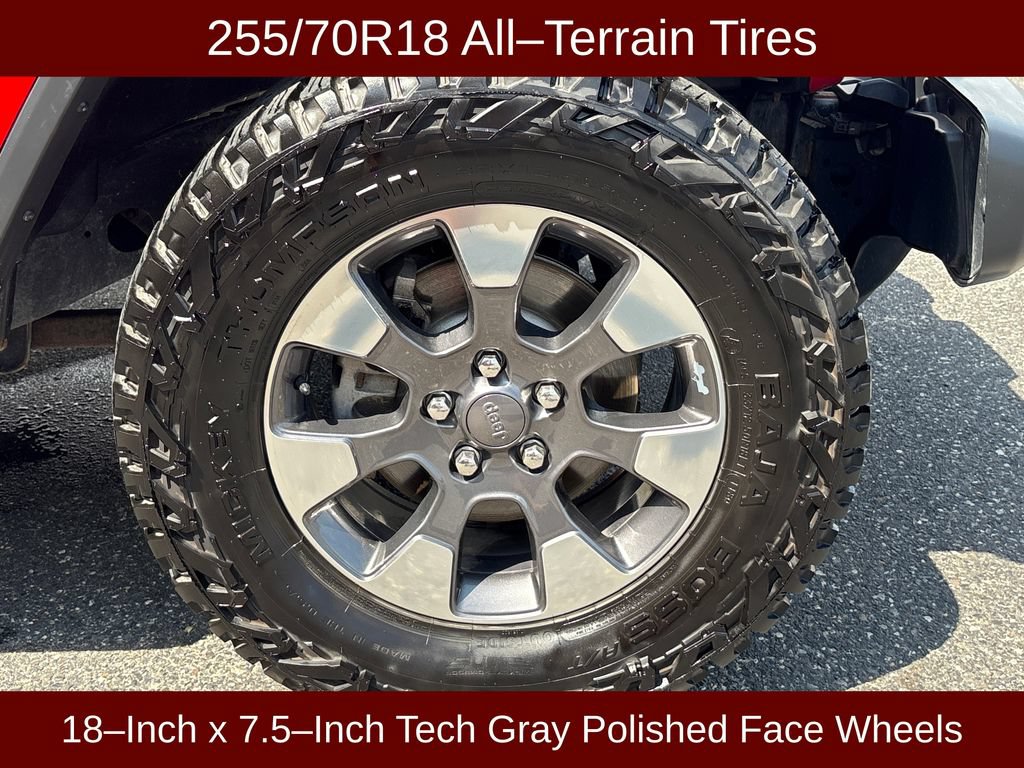 Used 2018 Jeep Wrangler Unlimited Sahara w/ Dual Top Group AWD/4WD image 23