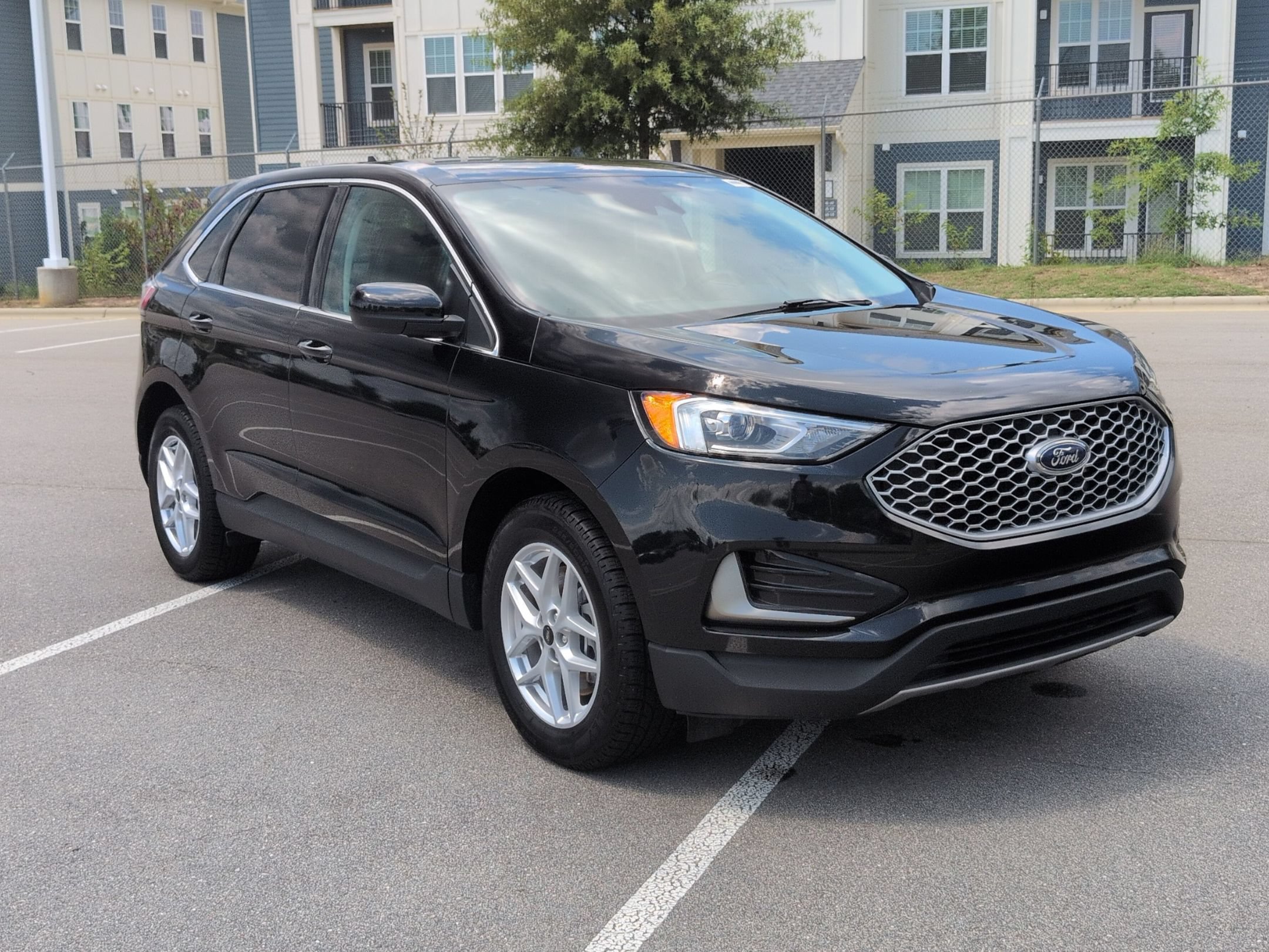 Certified 2024 Ford Edge SEL AWD/4WD image 2
