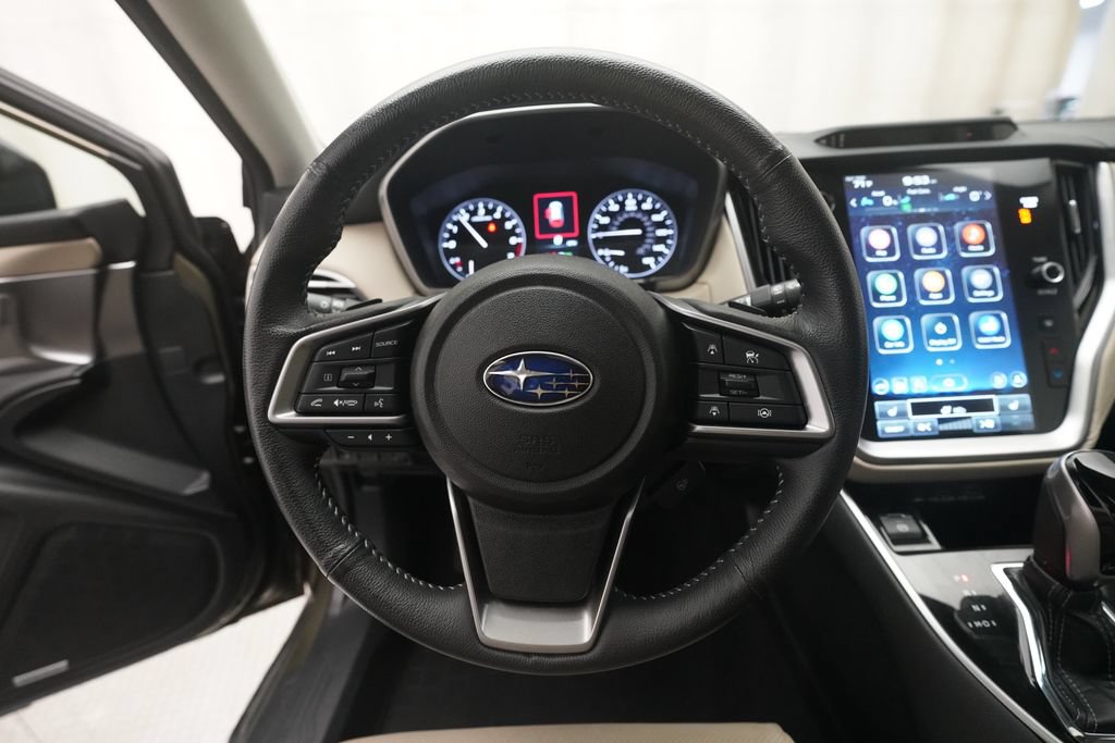 Used 2025 Subaru Outback Limited AWD/4WD image 4