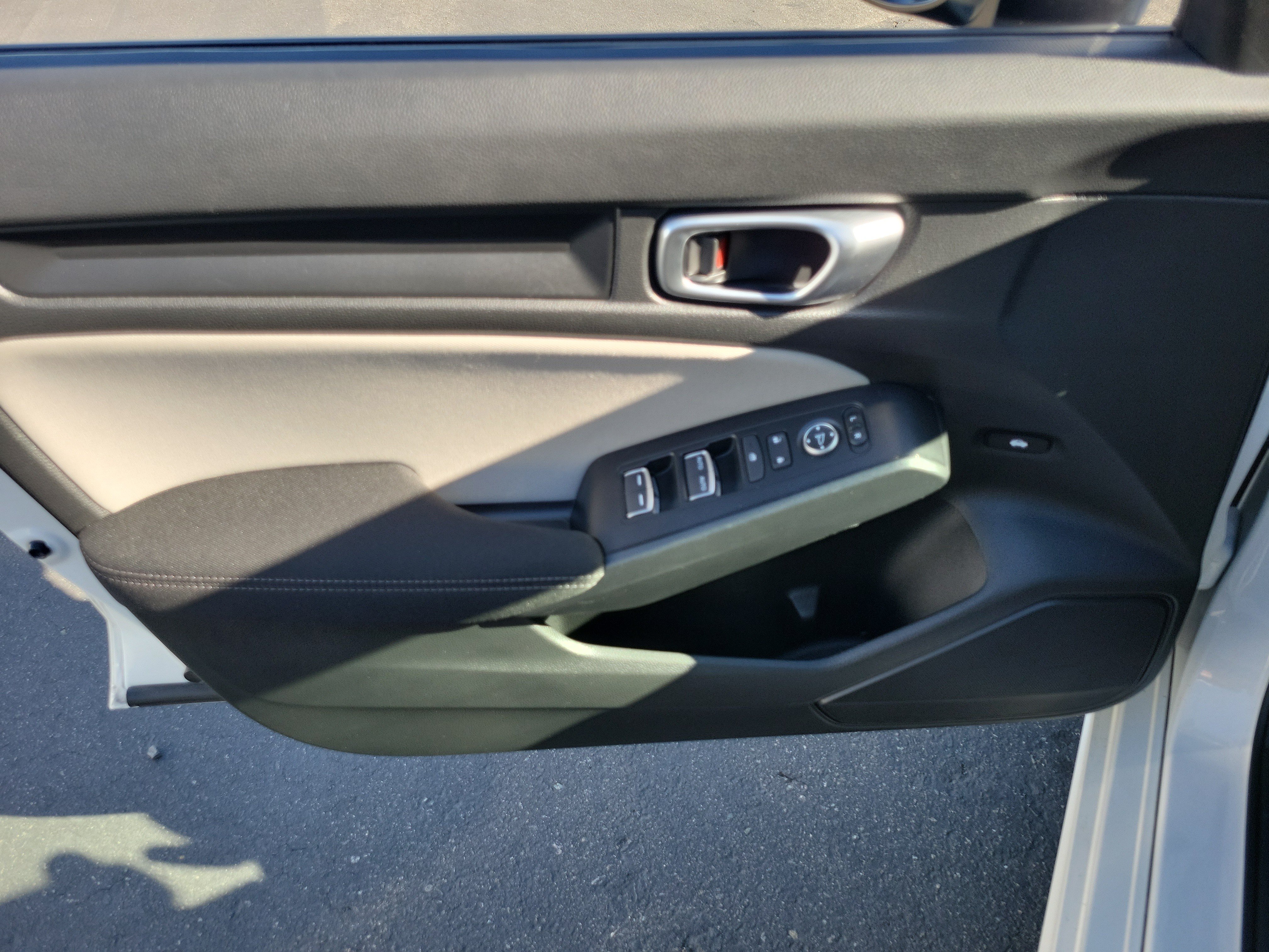 Used 2024 Honda Civic LX image 10