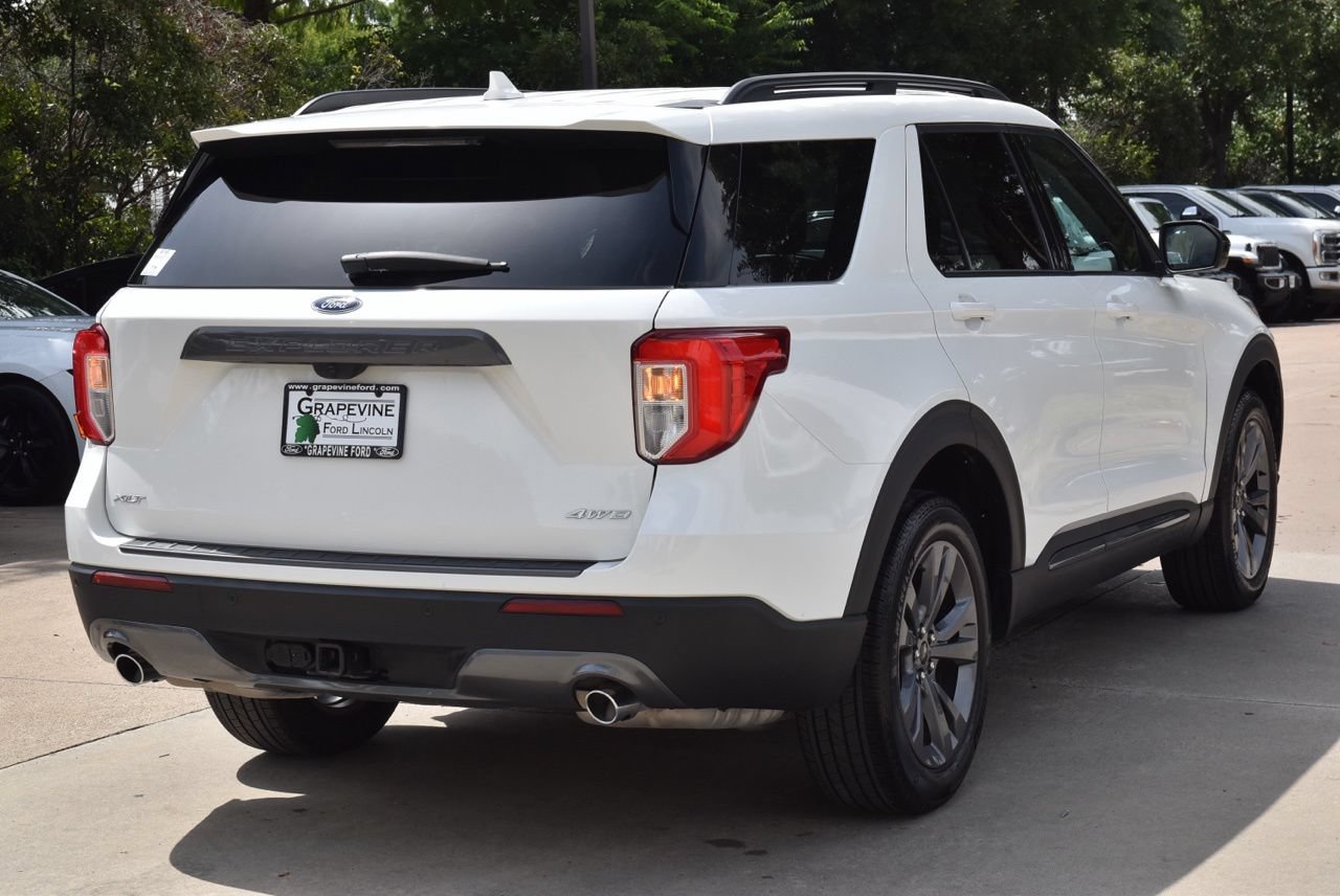 Certified 2024 Ford Explorer XLT w/ Equipment Group 202A AWD/4WD image 8