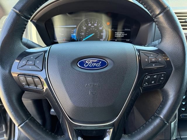 Certified 2018 Ford Explorer Limited FWD image 16
