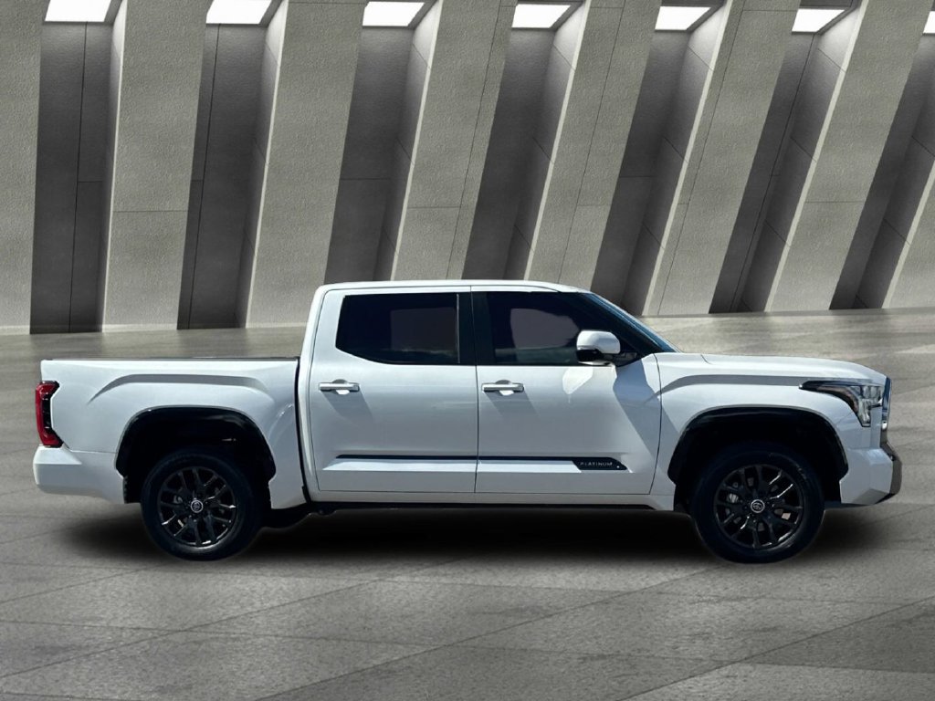 Used 2024 Toyota Tundra Platinum AWD/4WD image 2