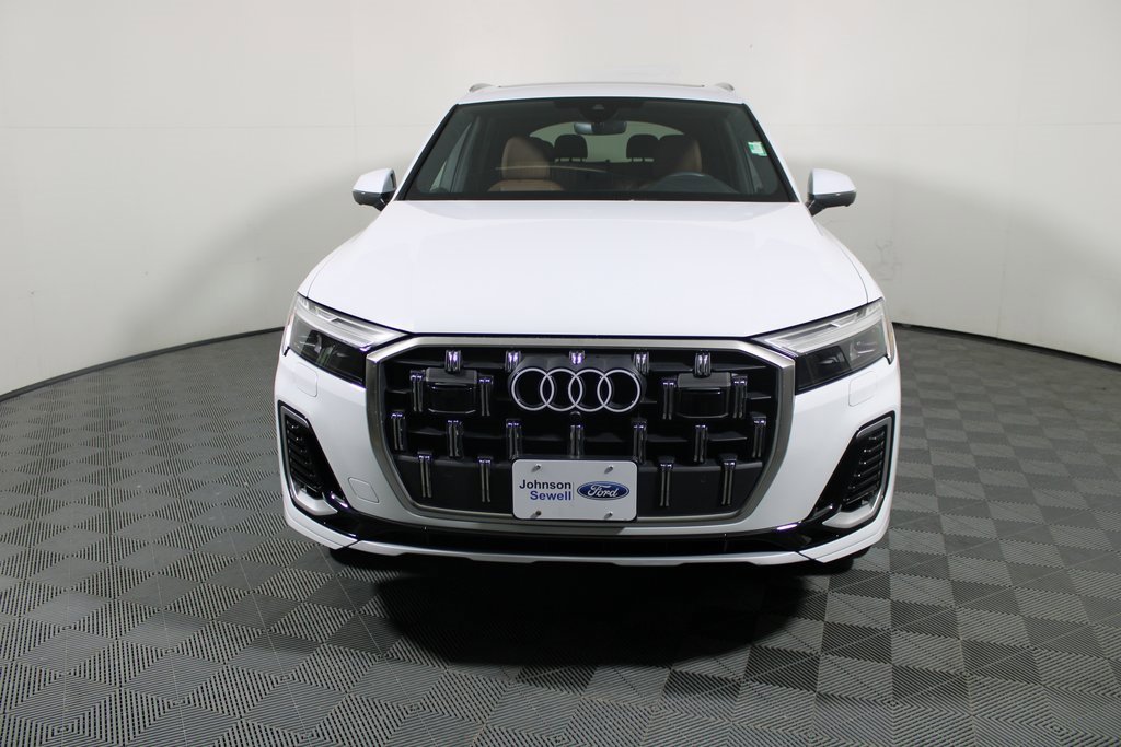 Used 2025 Audi Q7 3.0T Premium Plus w/ Premium Plus Package image 3