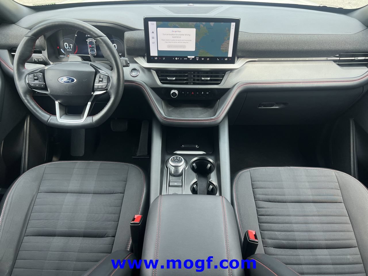 Certified 2025 Ford Explorer ST-Line AWD/4WD image 5