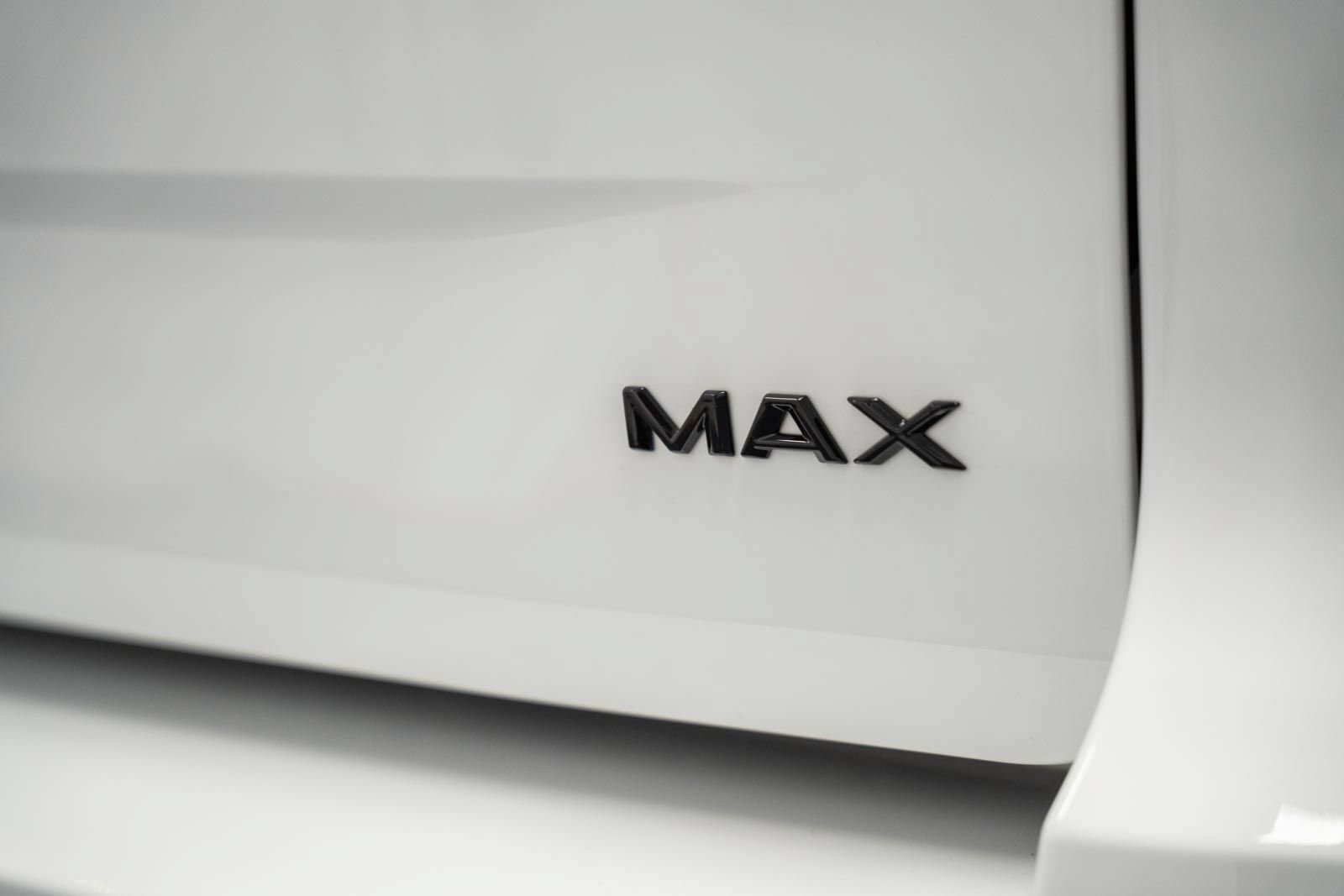 Certified 2025 Ford Expedition Max Platinum w/ Stealth Appearance Package AWD/4WD image 8