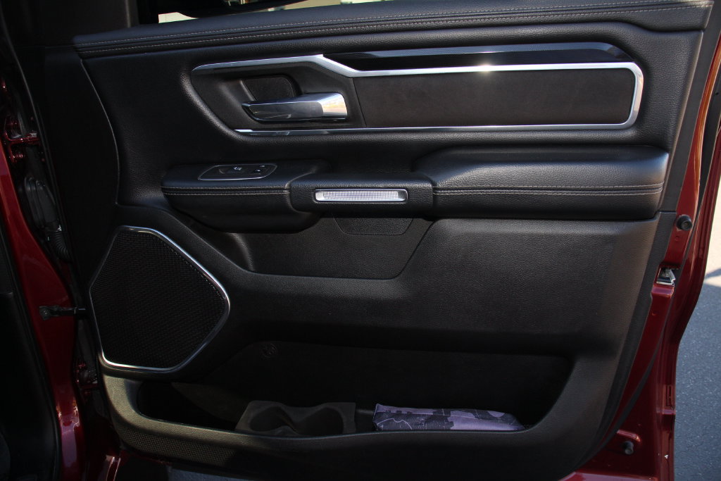 Used 2022 RAM 1500 Laramie w/ Sport Appearance Package AWD/4WD image 27