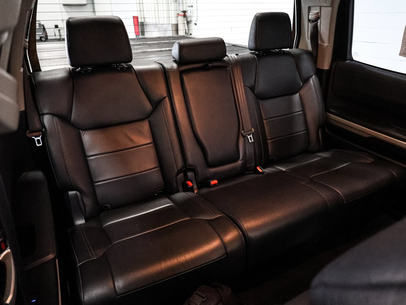 Used 2020 Toyota Tundra SR5 w/ SR5 Leather Package RWD image 25