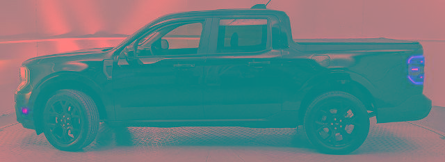 Certified 2025 Ford Maverick Lariat w/ Black Appearance Package image 2