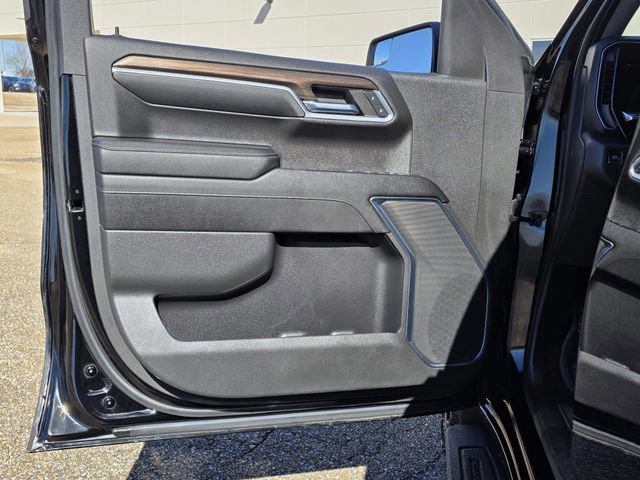 Used 2023 Chevrolet Silverado 1500 LT Trail Boss image 14