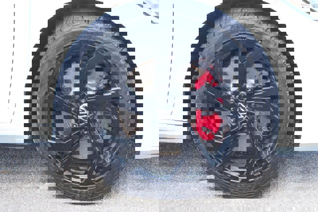 Used 2023 Volkswagen Jetta GLI Autobahn w/ GLI Black Package image 9