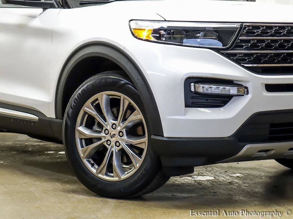 Certified 2021 Ford Explorer XLT w/ Equipment Group 202A image 8