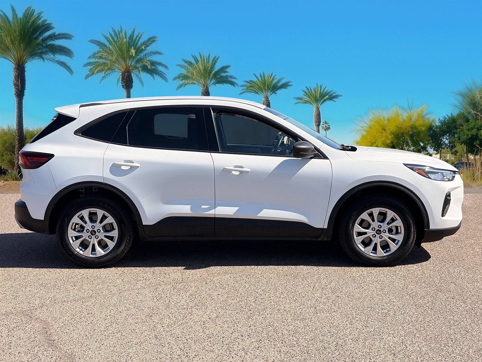 Certified 2025 Ford Escape Active AWD/4WD image 6