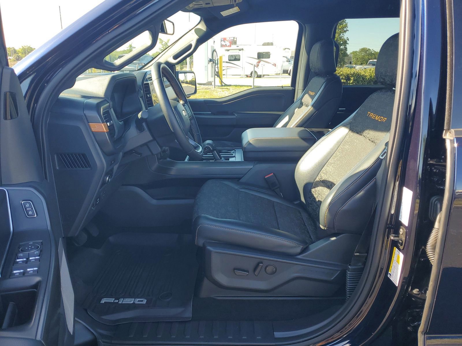 Certified 2025 Ford F150 Tremor w/ Tow/Haul Package AWD/4WD image 16