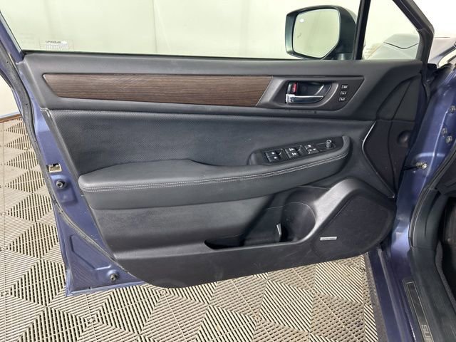 Used 2017 Subaru Legacy 2.5i Limited image 9