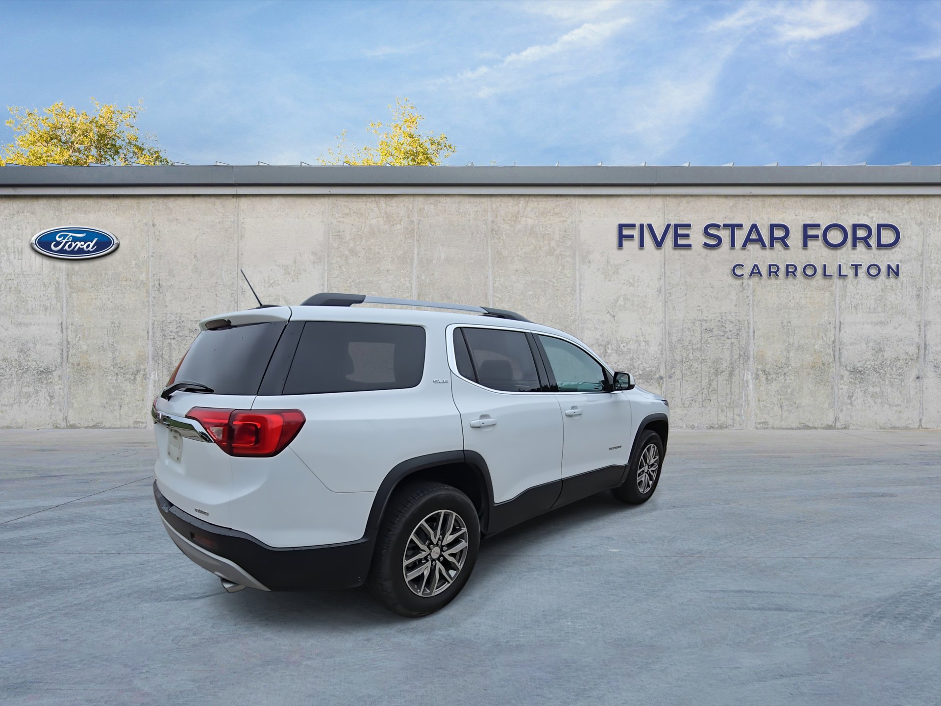 Used 2019 GMC Acadia SLE w/ LPO, Floor Liner Package AWD/4WD image 8