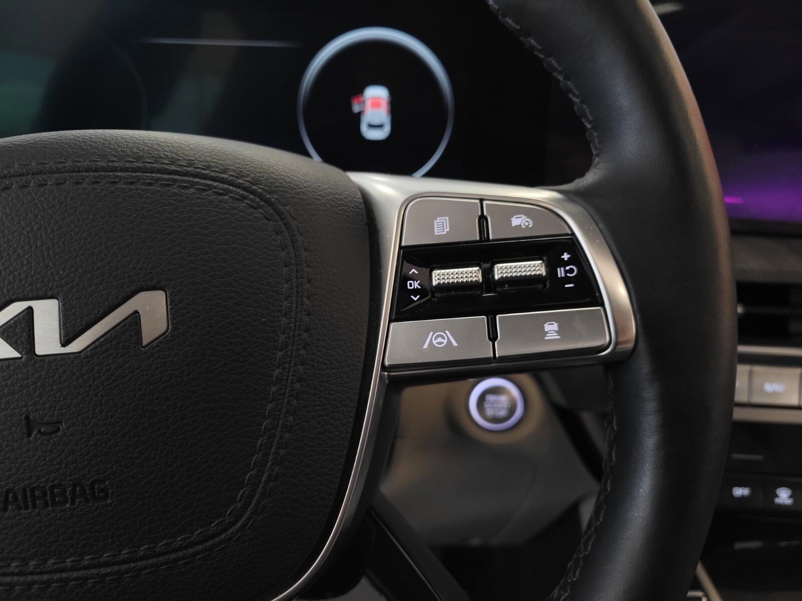 Used 2024 Kia Telluride SX w/ Towing Package image 28