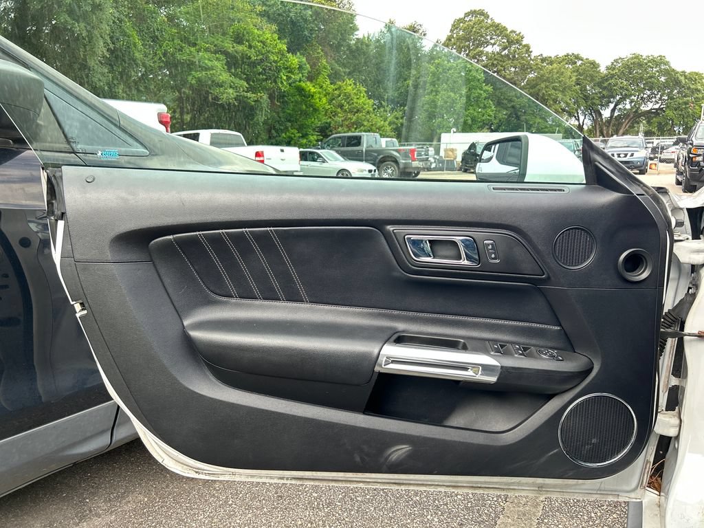Certified 2017 Ford Mustang Premium RWD image 9