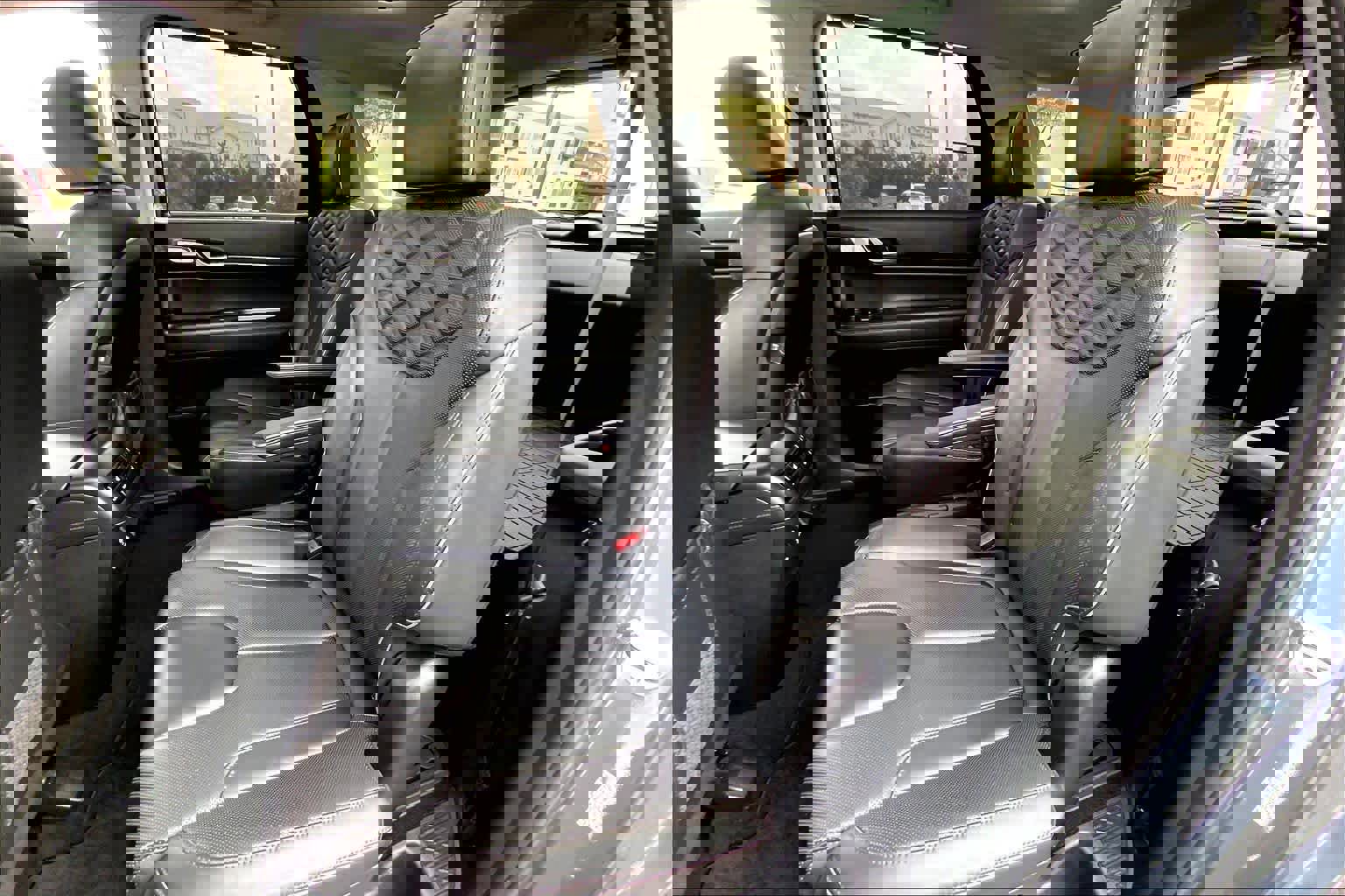 Used 2021 Hyundai Palisade Limited w/ Winter Package image 19