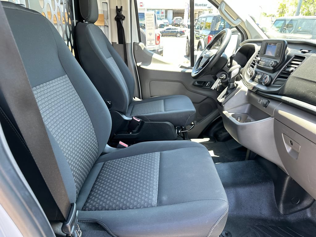 Certified 2025 Ford Transit 250 Low Roof w/ Exterior Upgrade Package RWD image 16