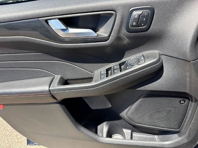Certified 2025 Ford Escape ST-Line Elite w/ Premium Technology Package AWD/4WD image 19