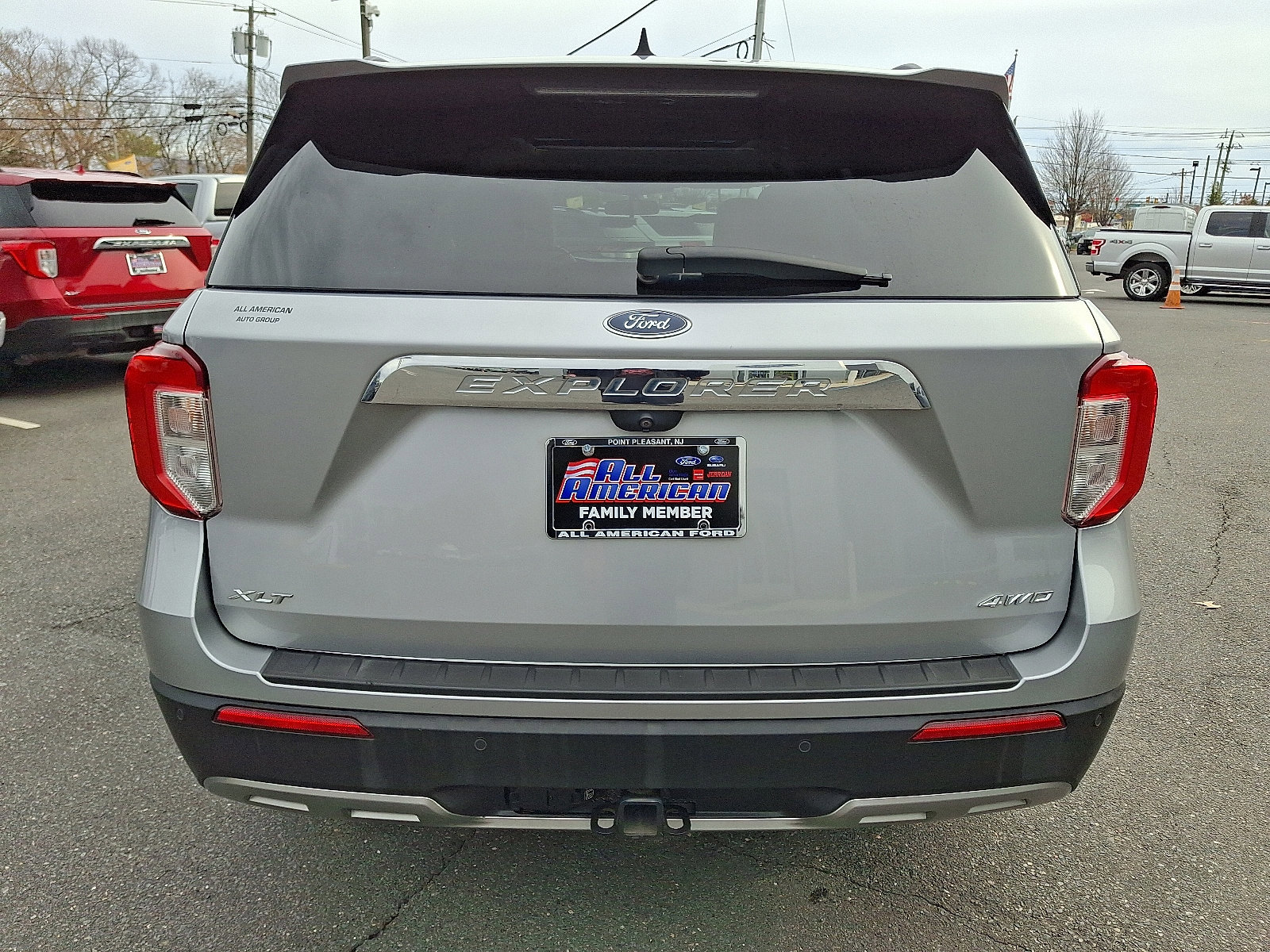 Certified 2021 Ford Explorer XLT w/ Equipment Group 202A image 6